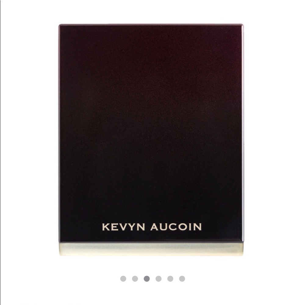 Kevin Aucoin Sensual Powder Foundation